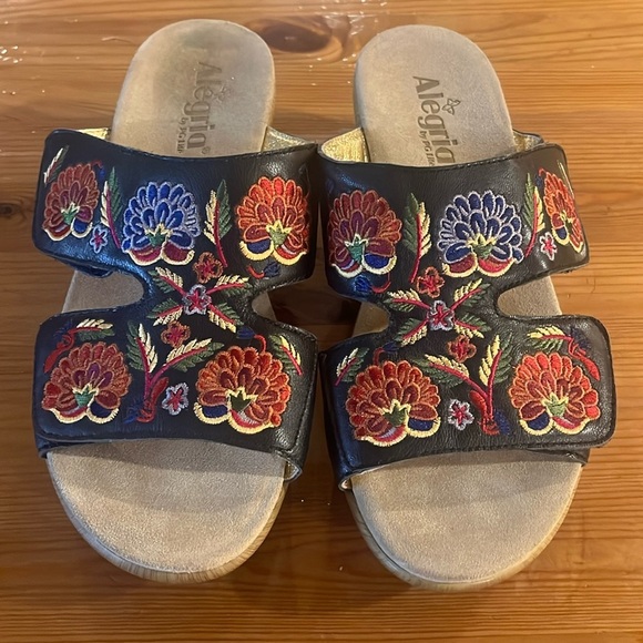 Alegria Women's Sandal Shoe LIN-601N Linn Embroidered Floral Clog Colorful 10 41 - Picture 1 of 11
